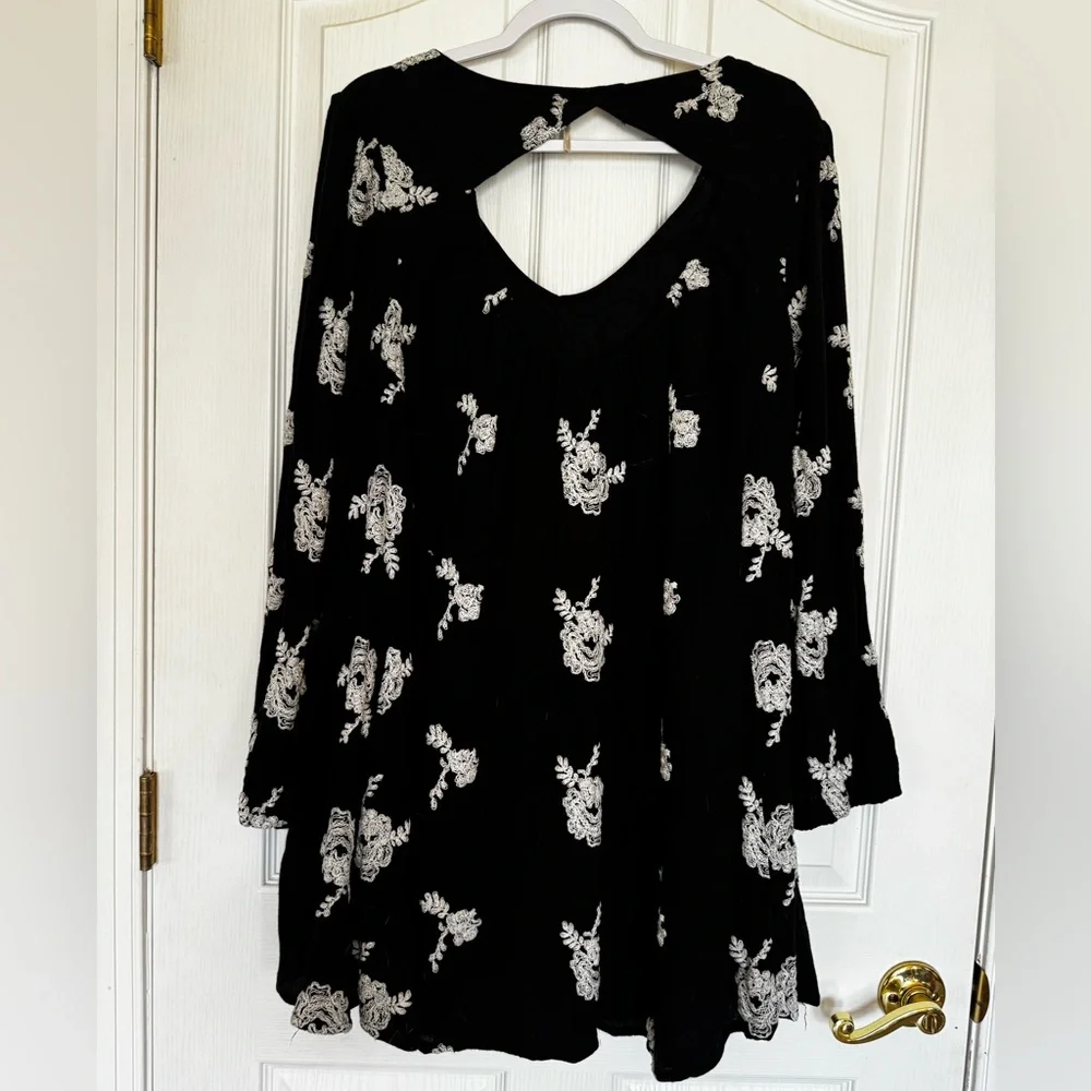 Free People Black and White Embroidered Austin Mini Dress Size Large